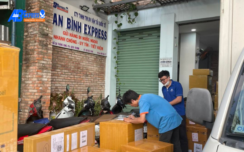 Chuyển phát nhanh đi Pháp