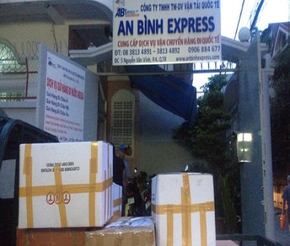 Dịch vụ gửi hàng đi Réunion giá rẻ nhất tại TpHCM